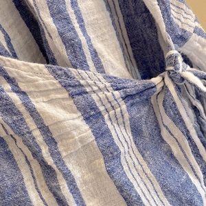 Old Navy | Blue Striped Cross-Over Top | XL | GUC